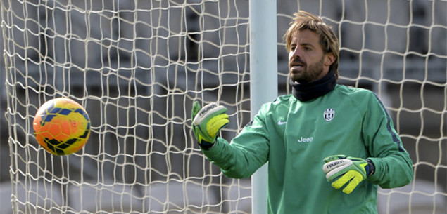 队长亲自上！拜仁“安排”凯恩说服格伊转会，国家队领导力是根本（拜仁推动格伊转会：凯恩亲自出马游说，国家队领袖气质成关键）