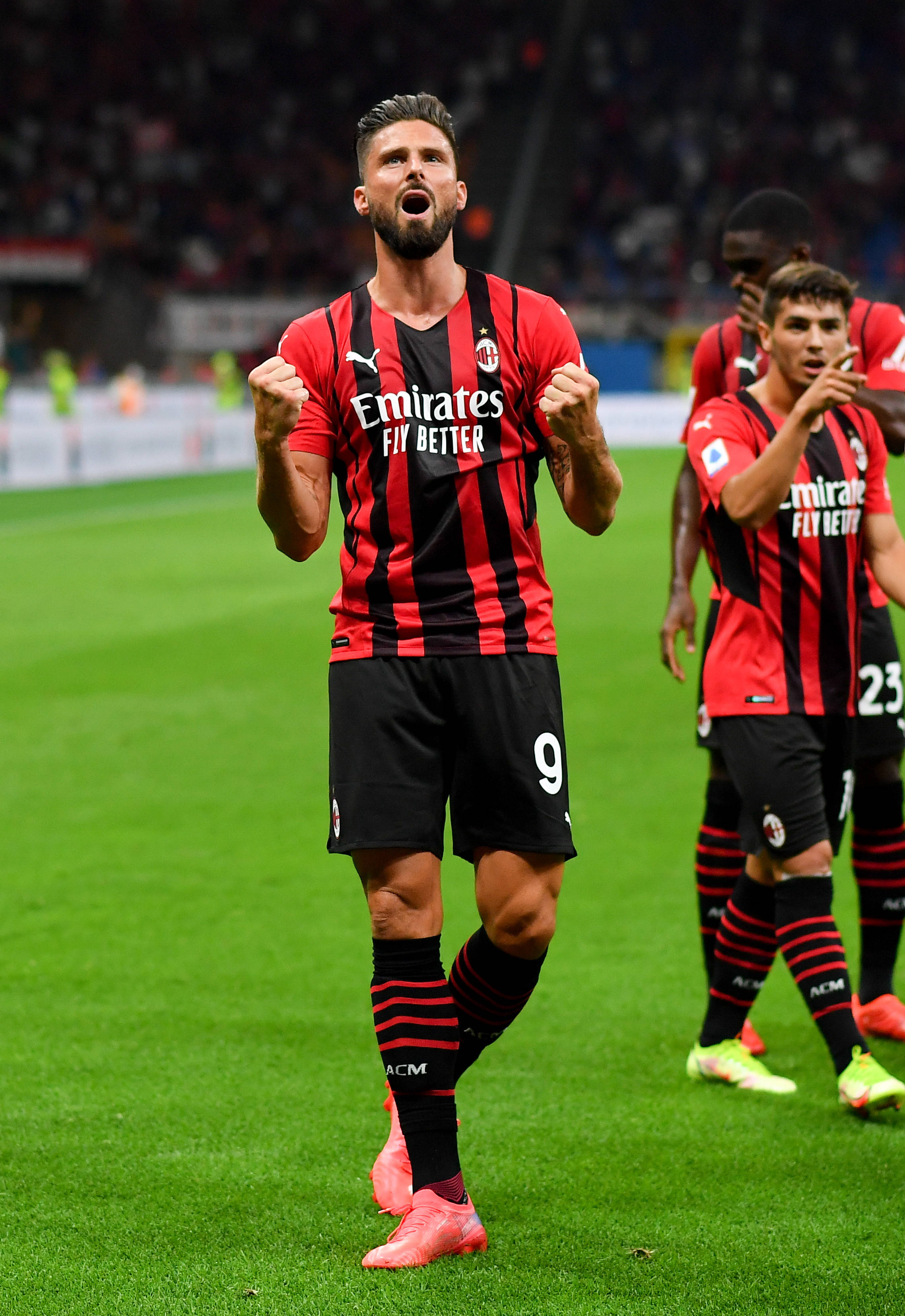 哈登：保罗被裁我也很困惑和震惊，但这不是我能控制的