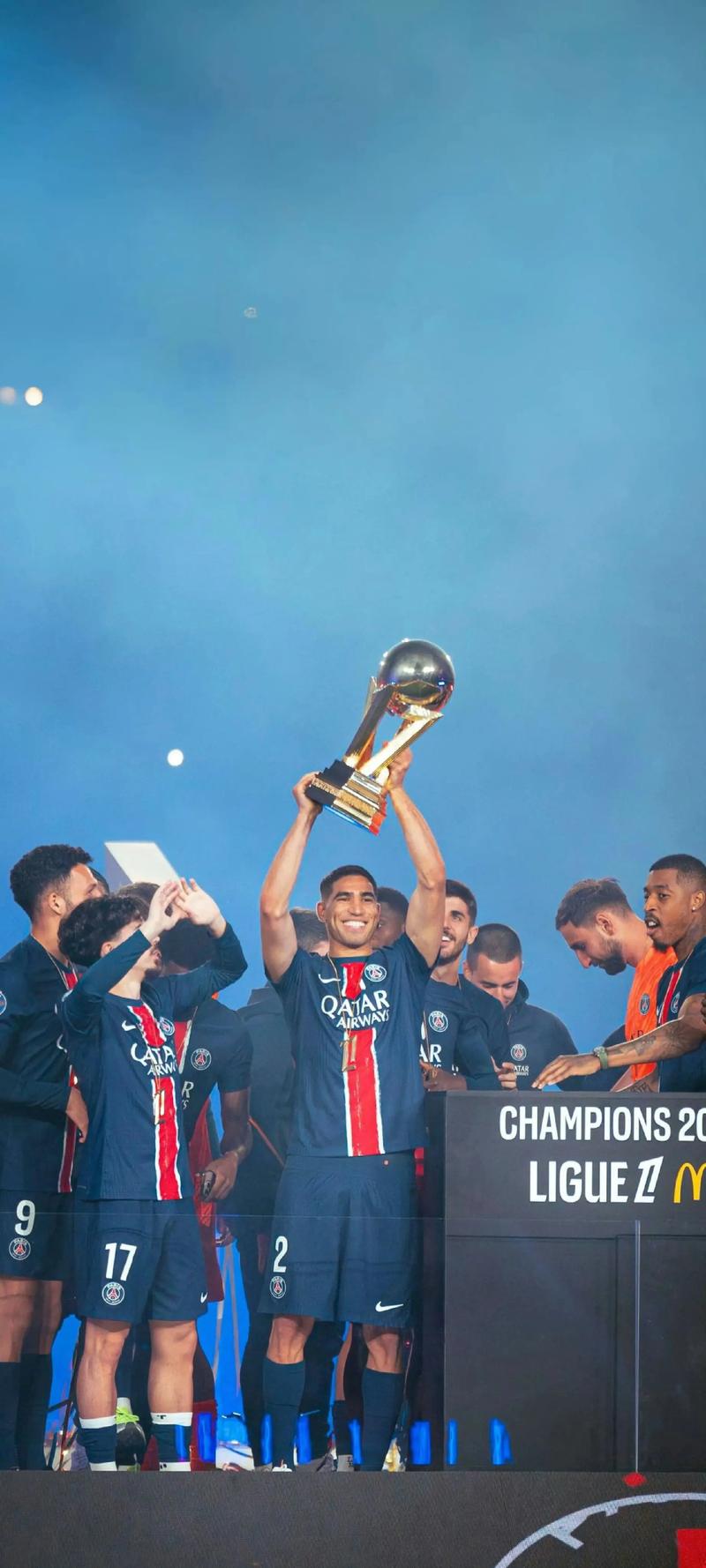 球星撤步跳投太丝滑（球星后撤步跳投行云流水）