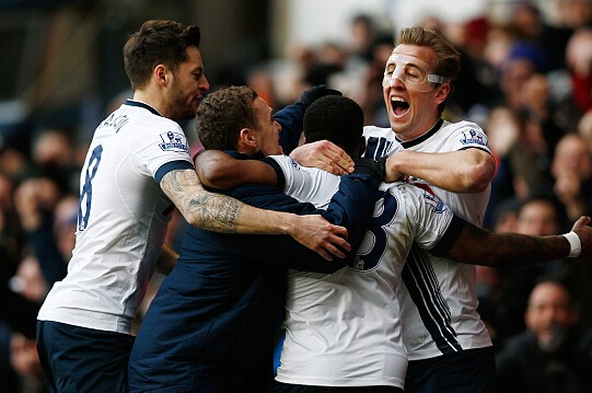 这球员的弹跳太夸张了