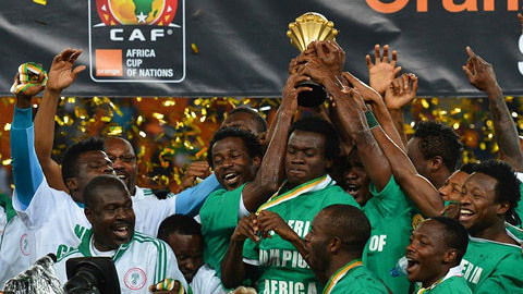 半场：云南1-0西海岸，奥斯卡助攻恩里克闪击（上半场结束：云南1比0领先西海岸，奥斯卡助攻恩里克先拔头筹）