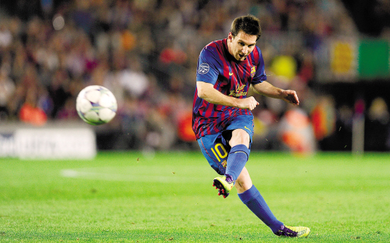 卡洛斯-奥古斯托：踢右路我也感觉良好，球队始终是第一位的（卡洛斯-奥古斯托：右路照样能踢，球队永远至上）