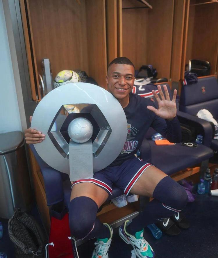 凯尔：我们自己设定了高标准，德国杯出局后我们必须面对批评