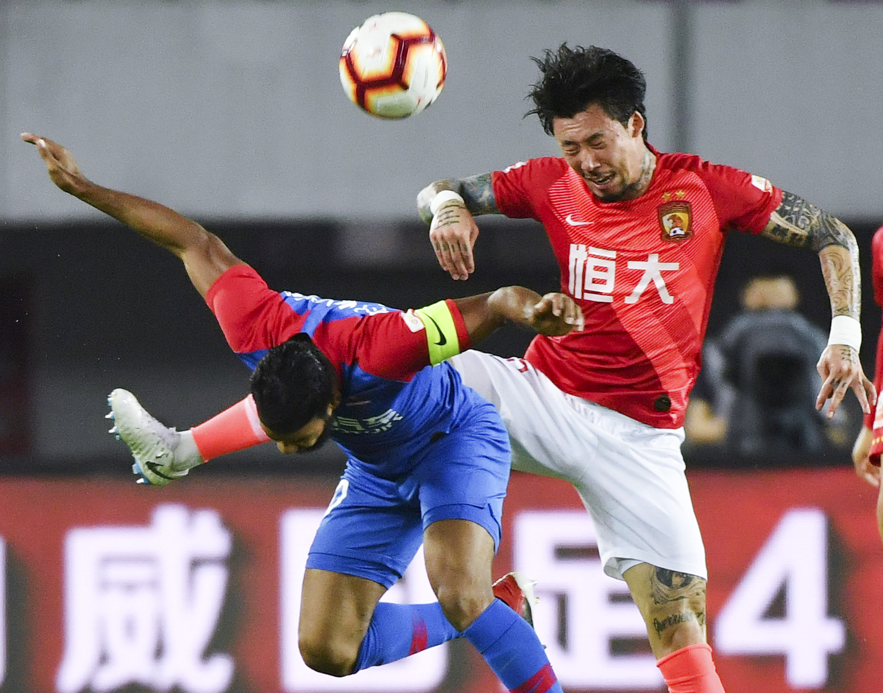 图片报：格雷茨卡大概率不会续约，拜仁已在寻找其替代者（图片报：格雷茨卡续约前景渺茫，拜仁已着手物色接班人）