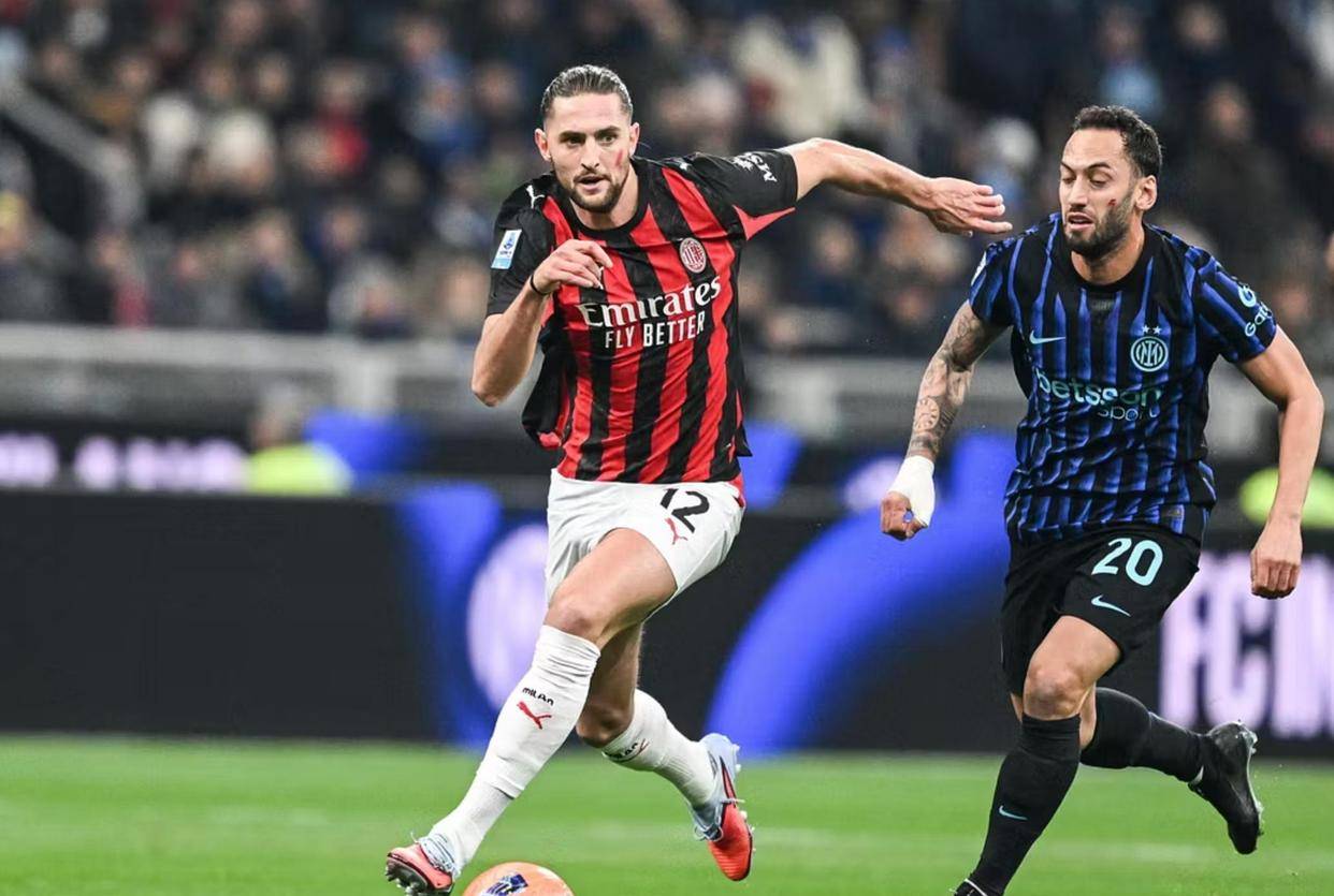 罗马诺：米兰和戴维没接触，球员经纪人否认所有冬窗离队传闻